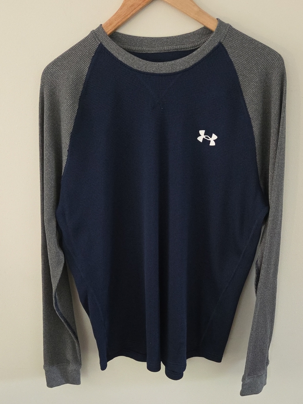 NWOT Under Armour Men's Navy Blue & Gray Waffle-Knit Long Sleeve Pullover Shirt